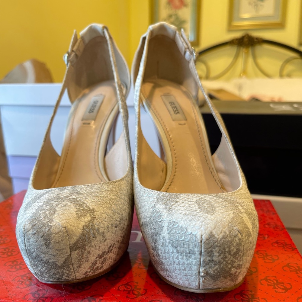 Guess Jacoba Python Print Platform Stilettos 8m - image 4